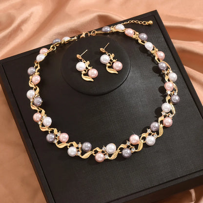 Retro Leaf shaped Multicolored Pearl Necklace Set