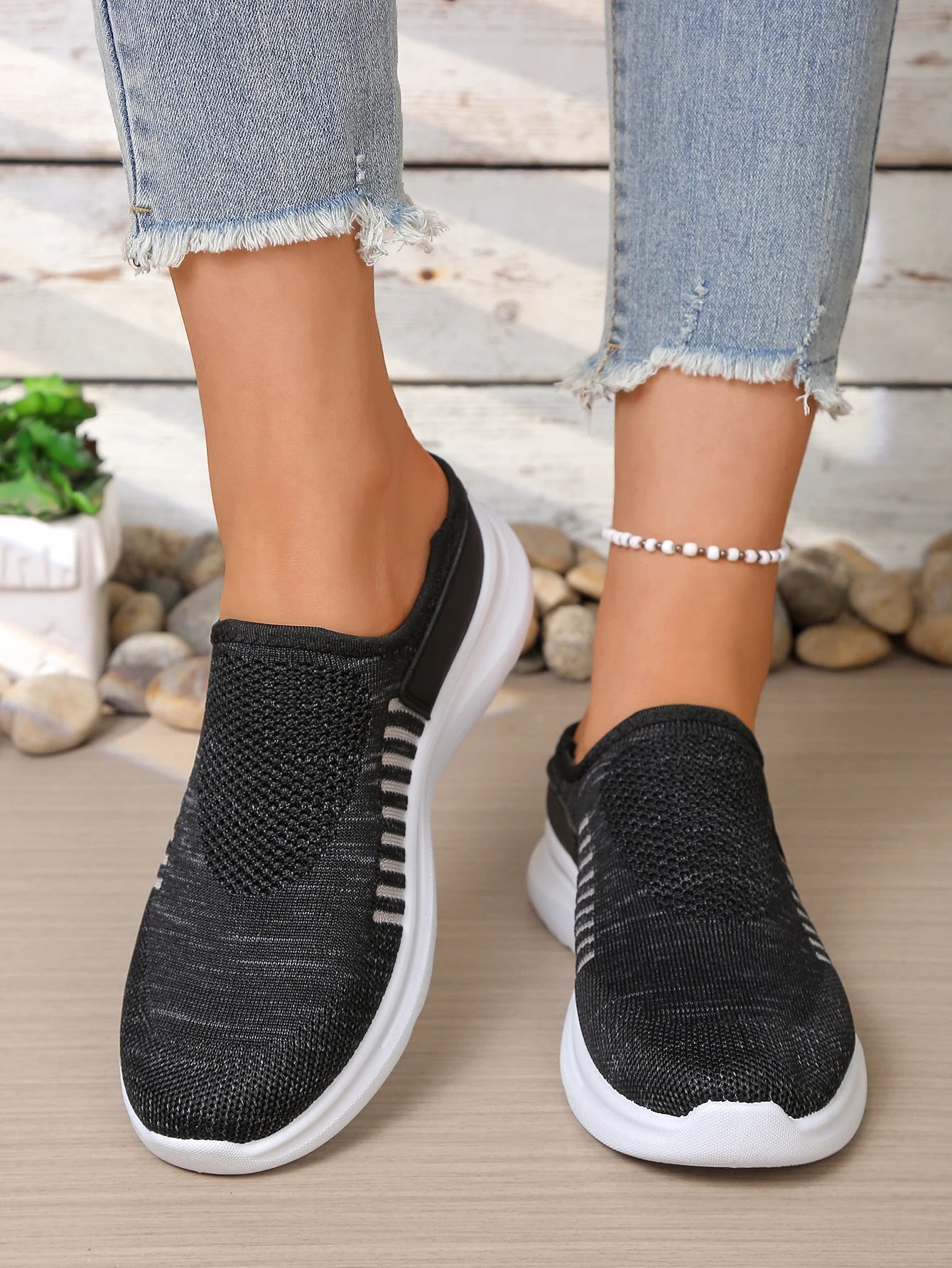 Breathable Youth Style Footwear Stylish Half Sneakers