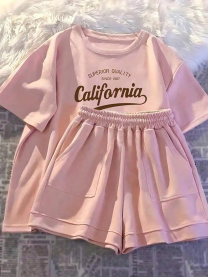 Short sleeved T-shirt paired with casual shorts Set