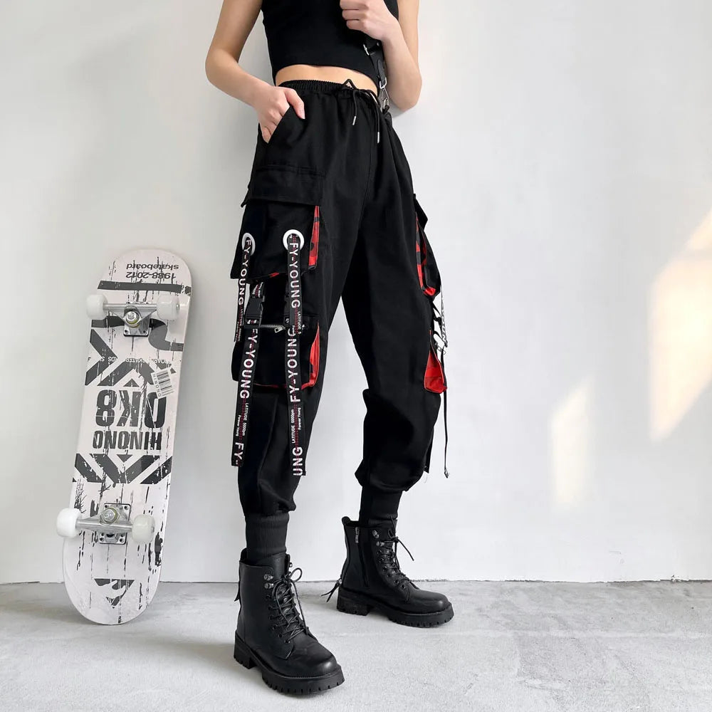 Pantalones deportivos con bolsillos estilo cargo punk