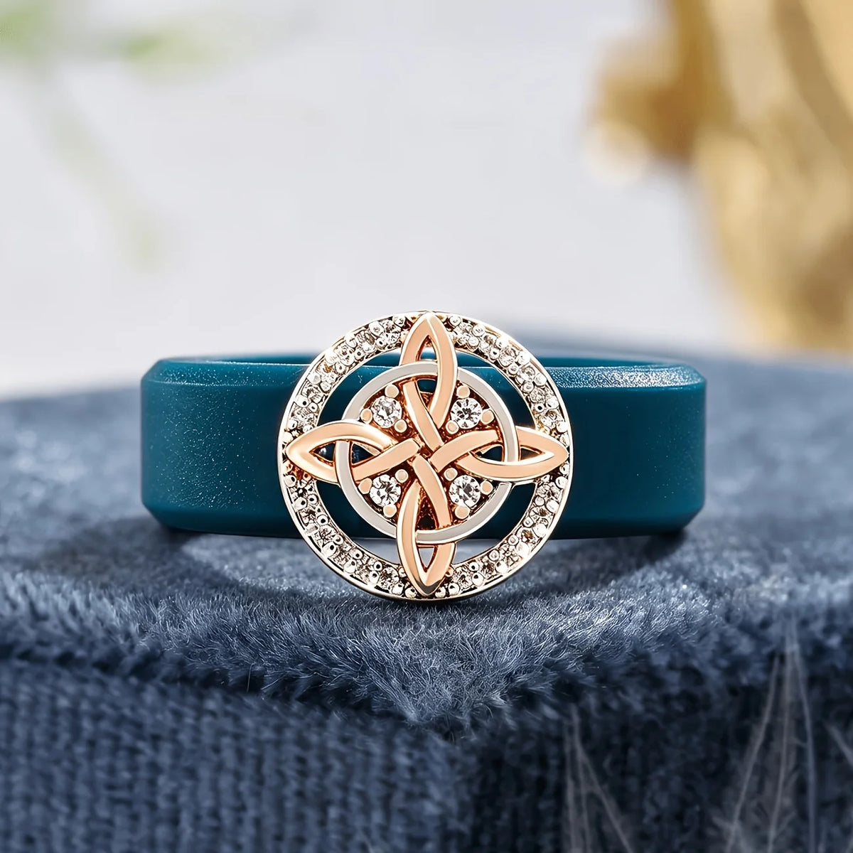Unique Dark Blue Witch Celtic Knot Shiny CZ  Irish Rings