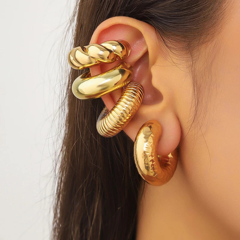 DANA C Shaped Acrylic Ear Round Earrings