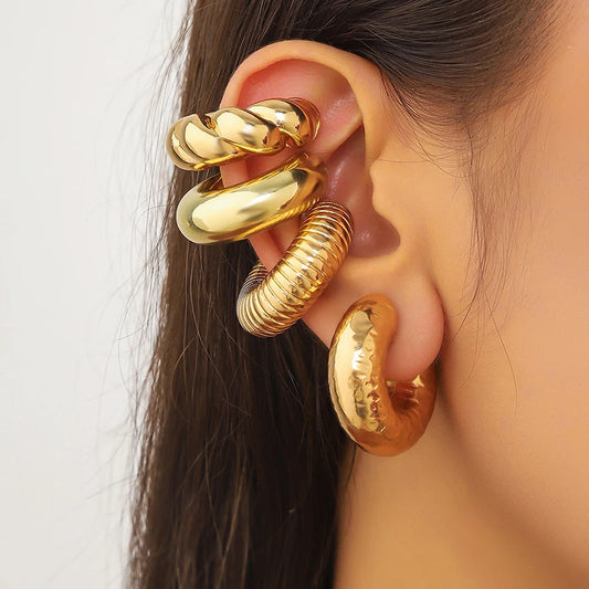 DANA C Shaped Acrylic Ear Round Earrings