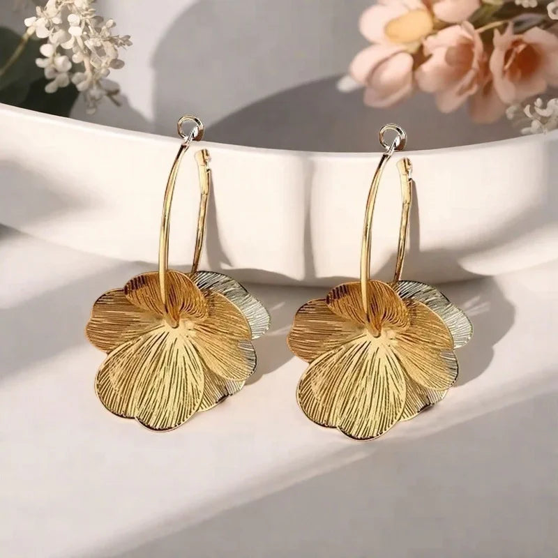 DANA Golden Flower Hoop Earring