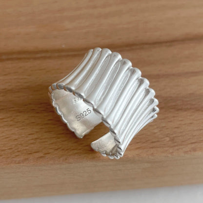 خاتم حفلة بسيط من الفضة الإسترلينية 925 مصنوع يدويًا