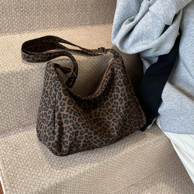 Casual Soft Textile Shoulder Bag Large Capacity Leopard Print Retro Crossbody Bag