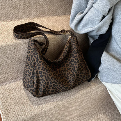 Casual Soft Textile Shoulder Bag Large Capacity Leopard Print Retro Crossbody Bag