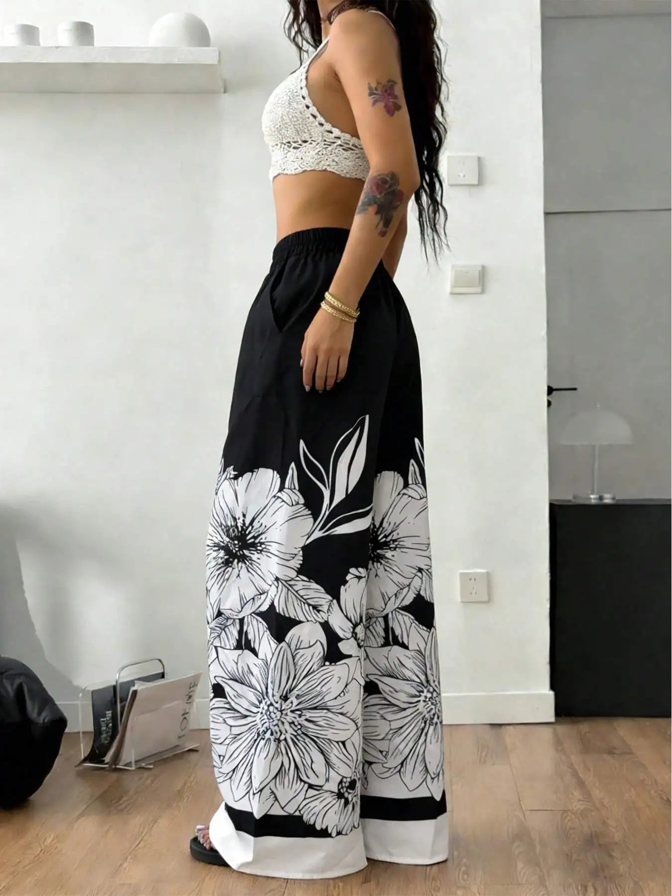 Large-Sized Printed Casual Tie Waist Wide-Leg Pants