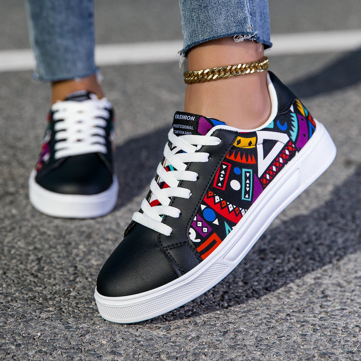 Lightweight Skateboard Walking Unisex Sneakers