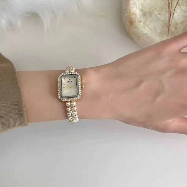 Pearl Studded Strap Luxury Bracelet Quartz Wristwatches