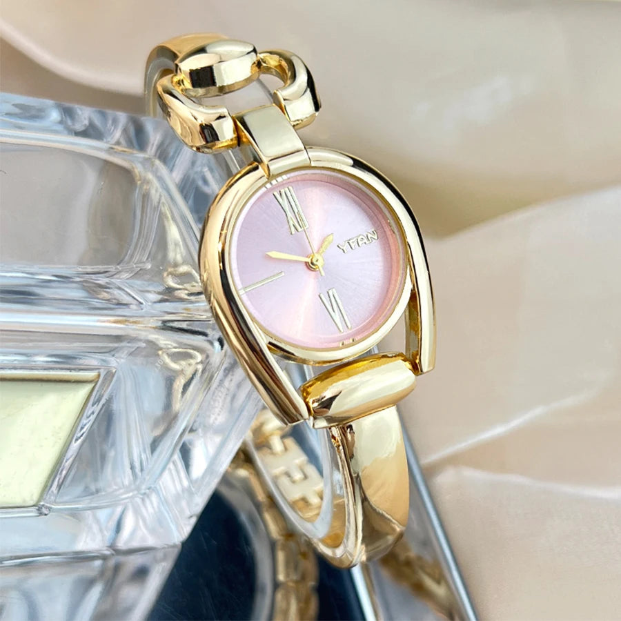 Retro Button Wristband Bracelet Quartz Watch Bracelet