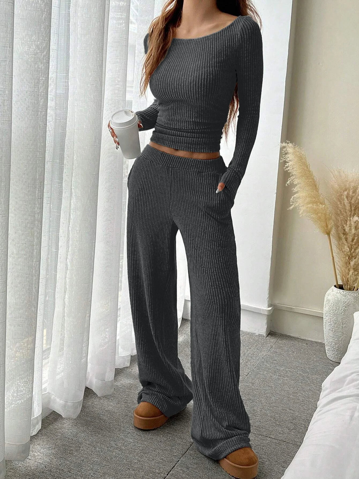 Ribbed Loose-Fit Crew-Neck Top and Pocketed Wide-Leg Pants Set