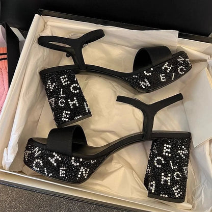 Zapatos de fiesta con pedrería