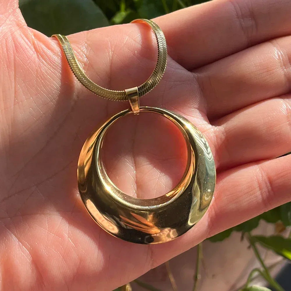Exaggerated Punk Big Round O Shaped Necklace