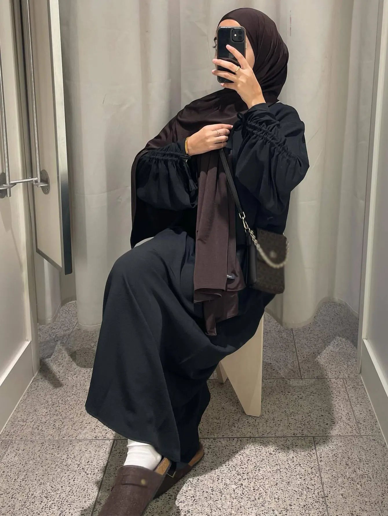 عباية إسلامية بأكمام برباط طويل