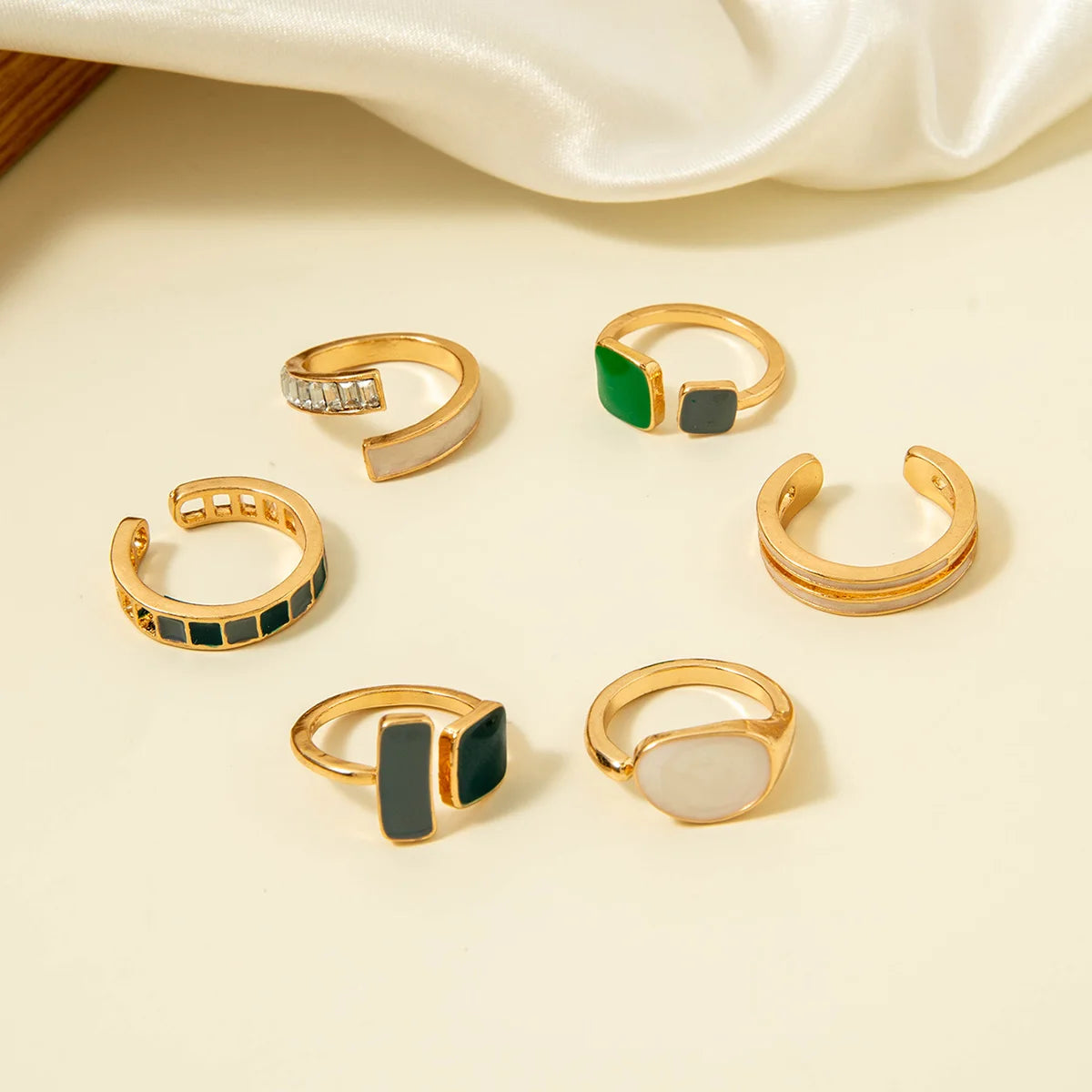 DANA Circle Geometry Opening Joint Rings Set
