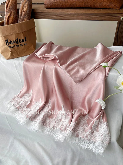 Falda sirena de satén elegante