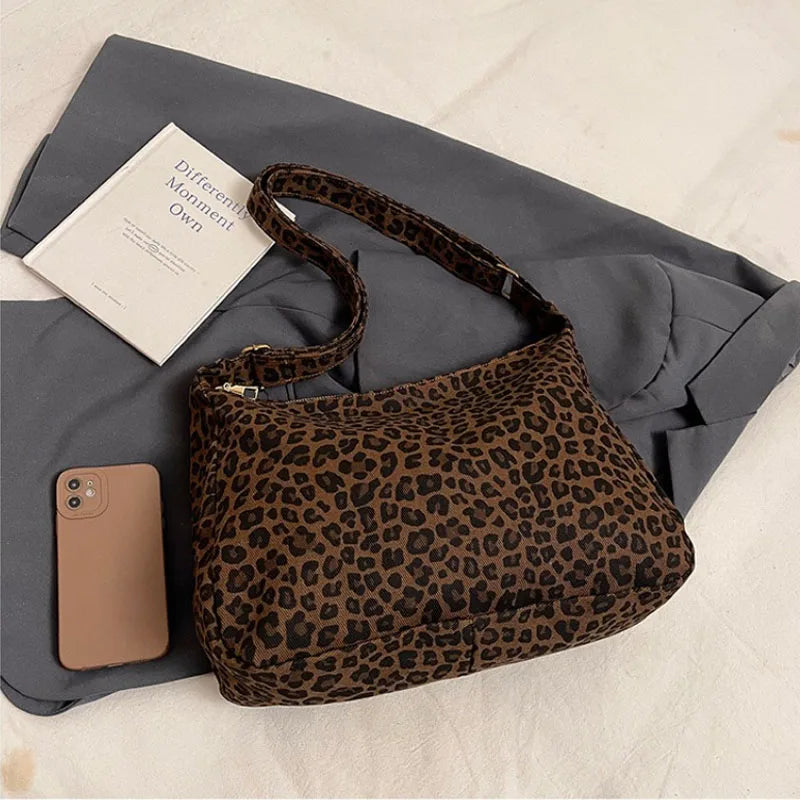 Casual Soft Textile Shoulder Bag Large Capacity Leopard Print Retro Crossbody Bag