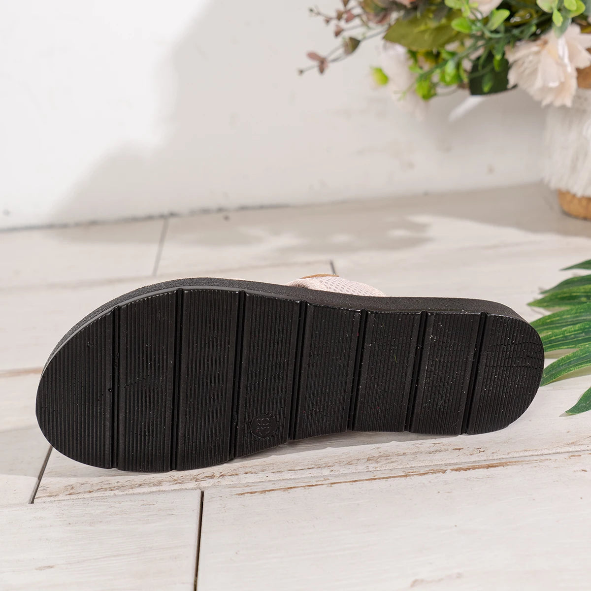 Mesh Breathable Comfortable Flat Slippers