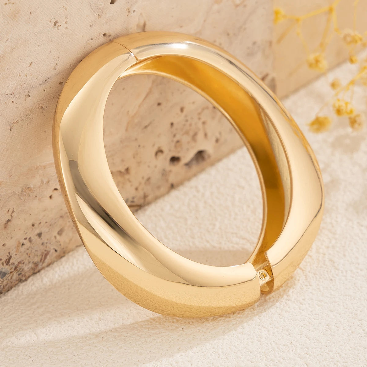 DANA Smooth Water Drop Geometric Bracelets