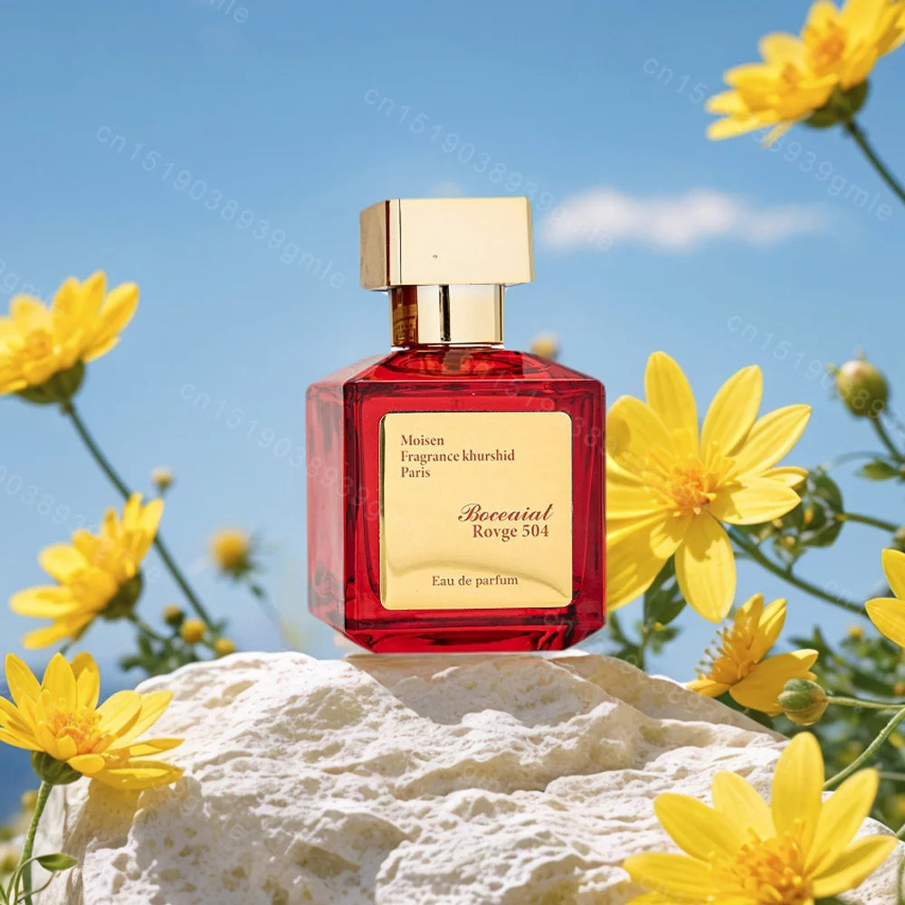 Perfume con aroma a oud, madera de agar y rosa
