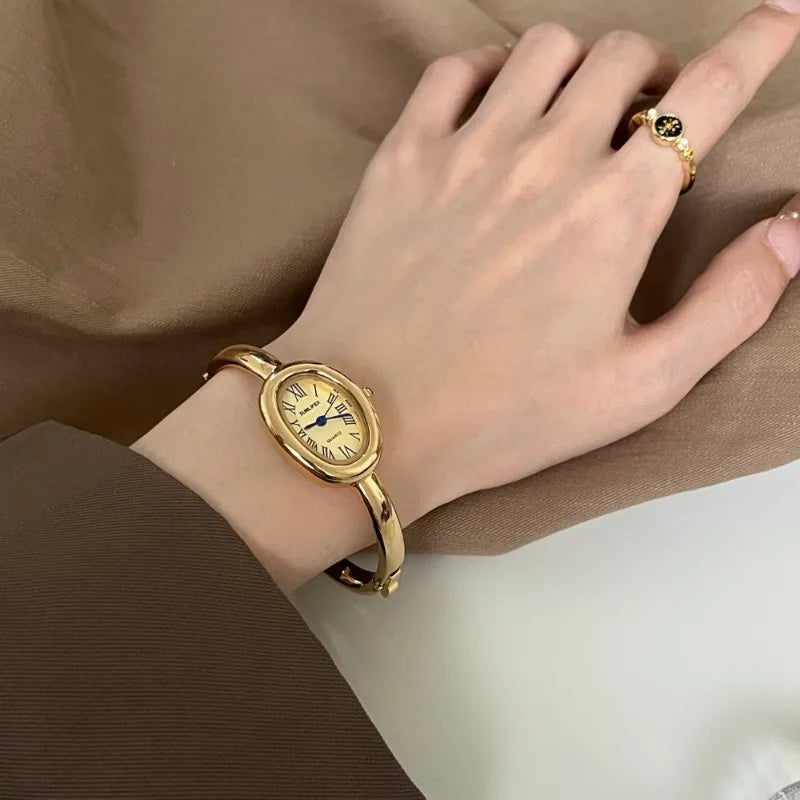 DANA Quartz Rome Dial Watch