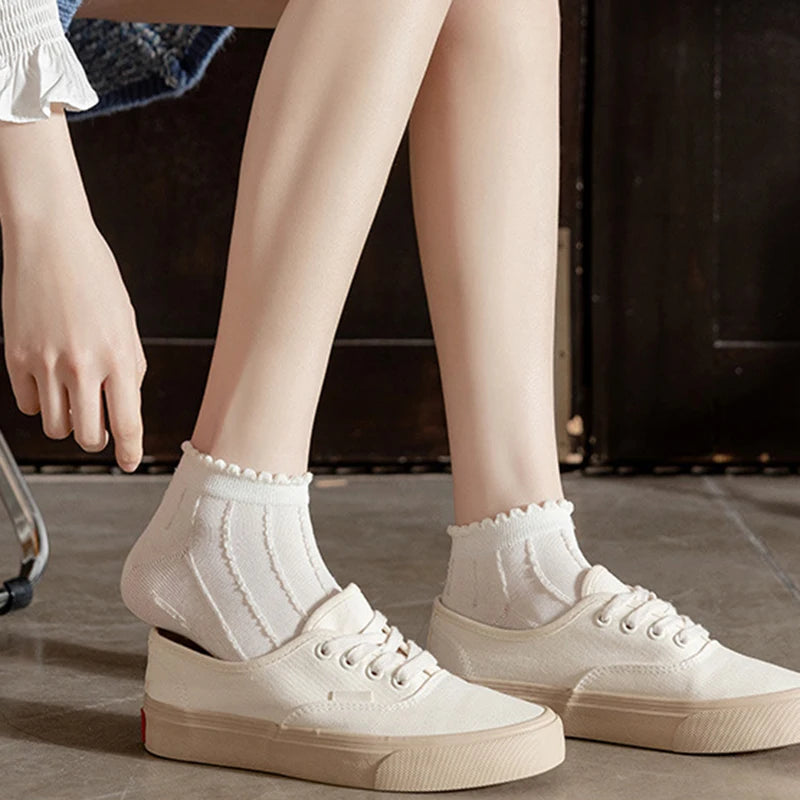 5 أزواج من الجوارب البيضاء القصيرة