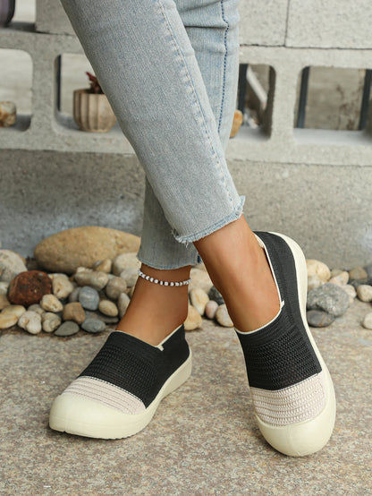 Retro Dual-tone Slip-on Breathable Soft Shoes