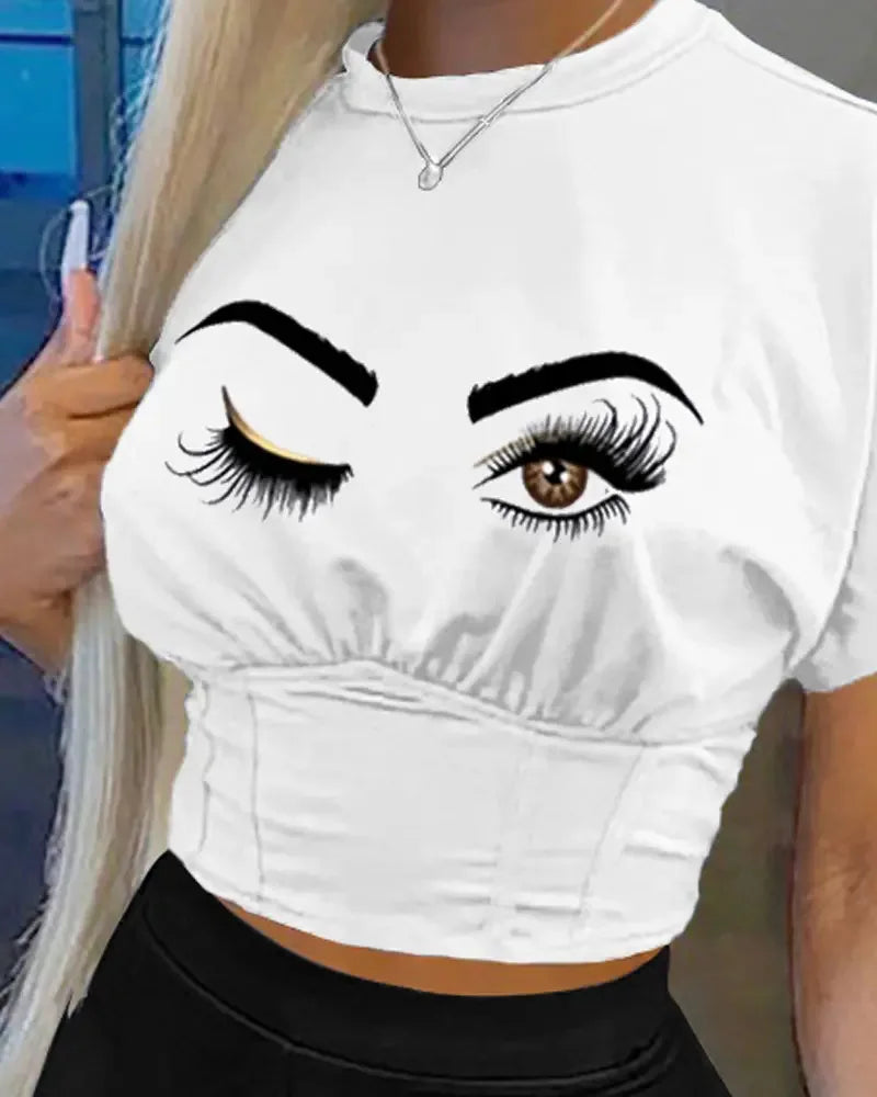 طقم شورت وتيشيرت كاجوال بأكمام قصيرة