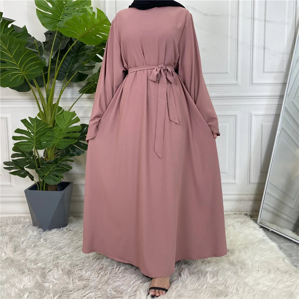 عباية وقفطان طويلة بطابع اسلامي 