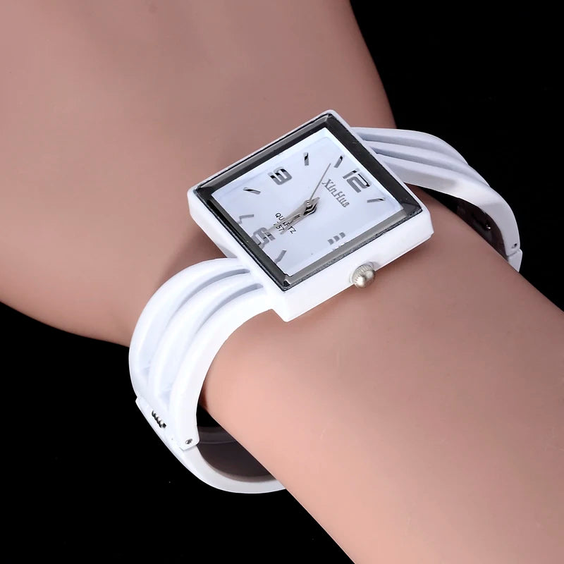 Vintage Square Quartz Stainless Steel Bracelet Watch