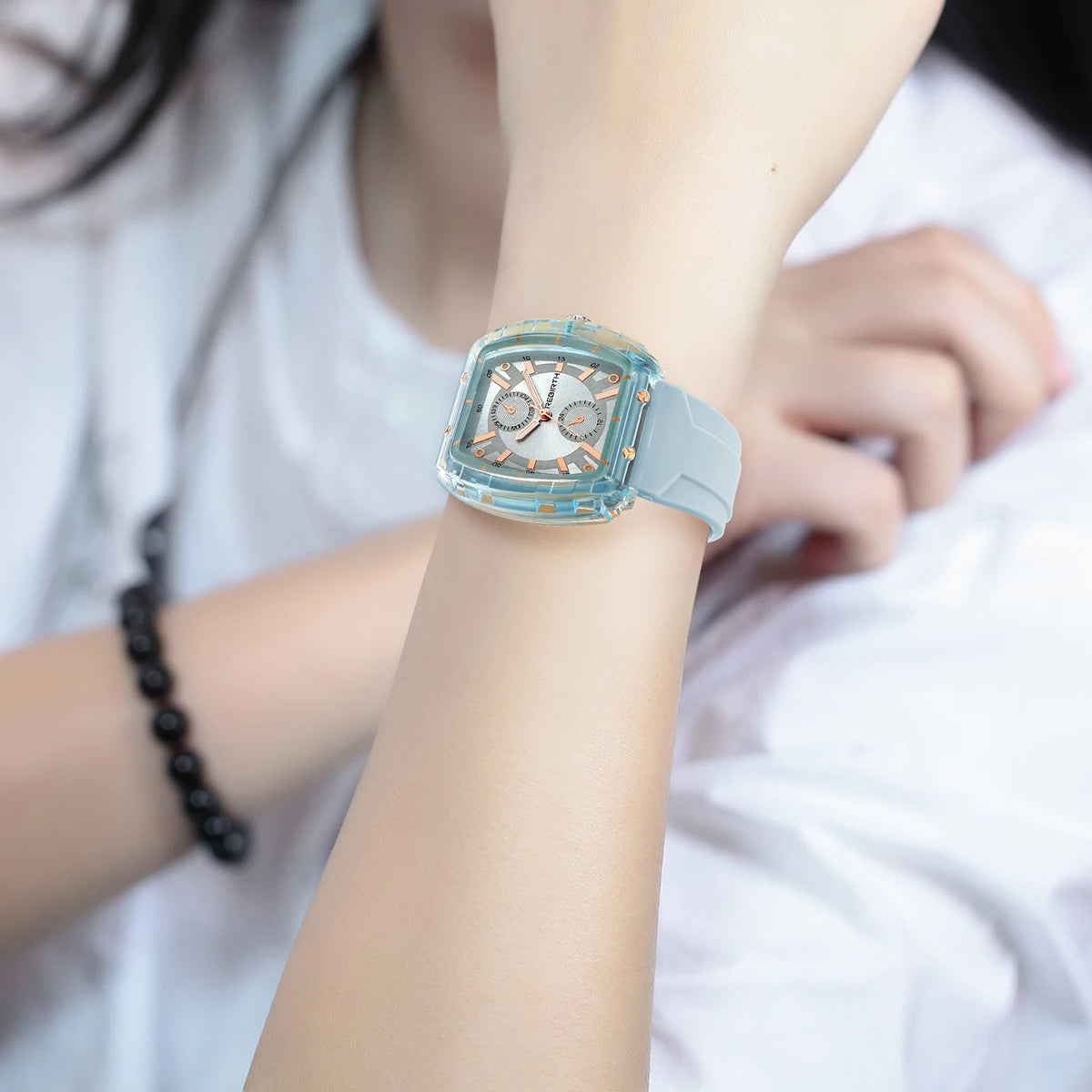 Affordable Macaron-Colored Barrel-Shaped with Silicone Strap Watch