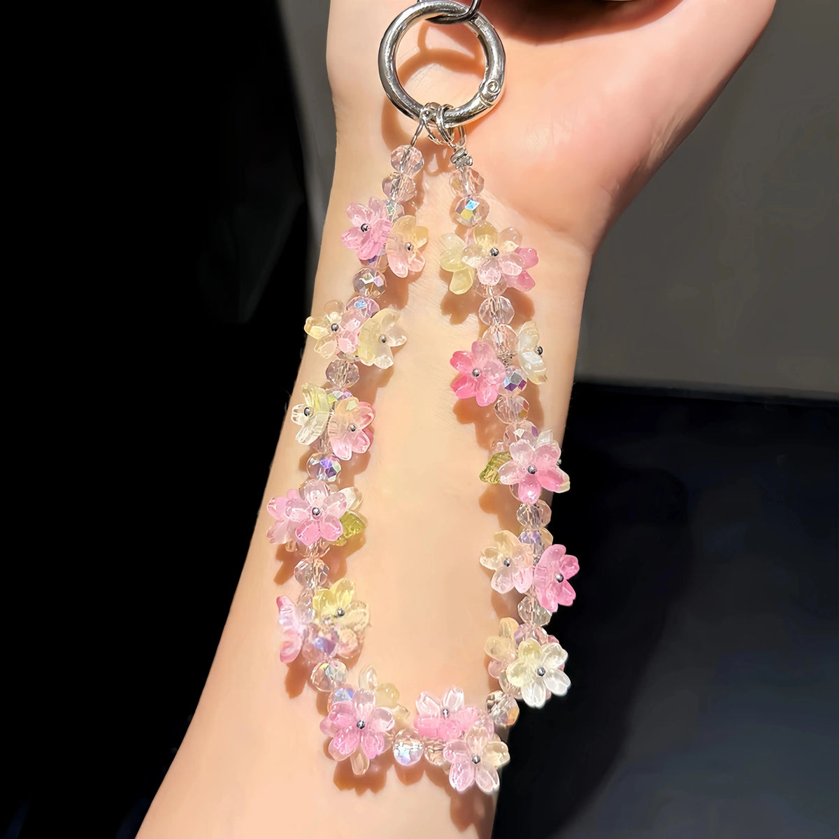 Gradient Crystal Flower Mobile Phone Chain Anti Loss Wrist Strap