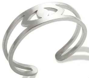 DANA Three-dimensional M Letter Ring