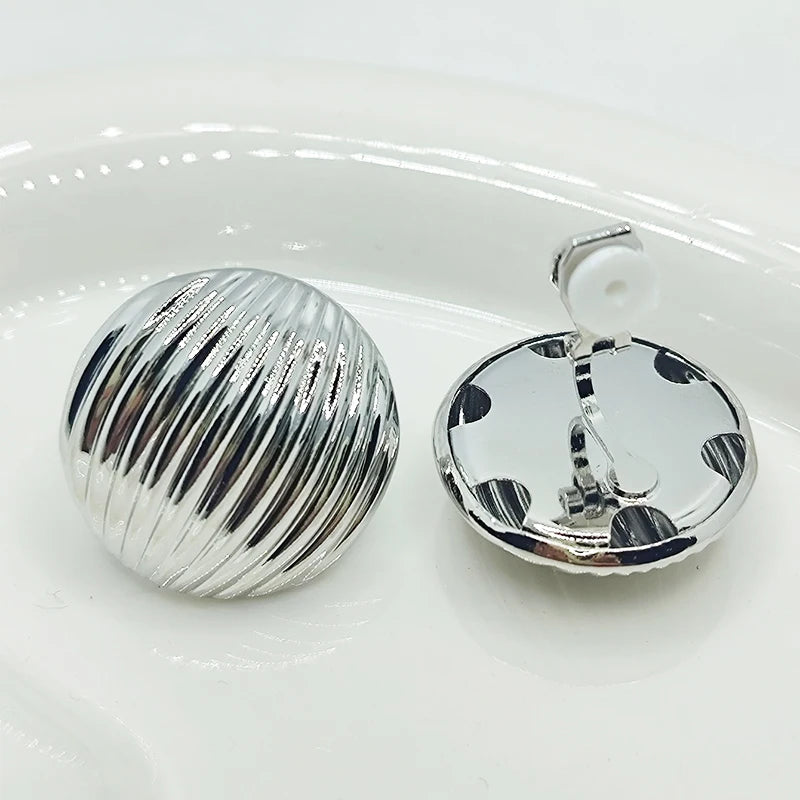 Vintage Geometric Striped Oval Clip on Earrings