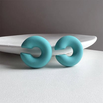 DANA Round Circle Clip Earrings