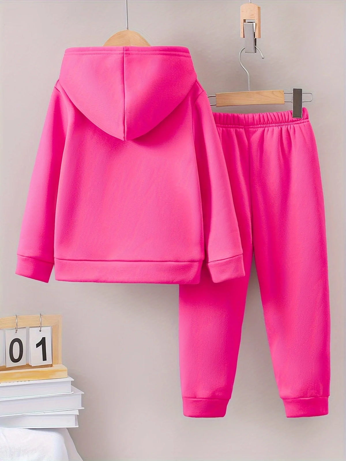 Exquisite Autumn/Winter pattern printed with fleece warm lining hoodie Set