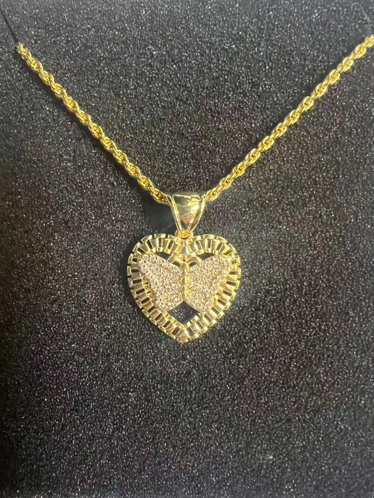 18K Gold Rope Chain Heart Pendant Necklace