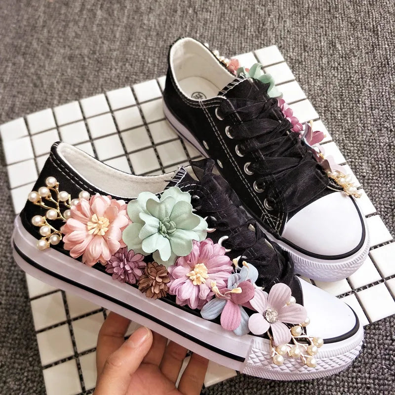 Korean Fantasy Flowers Rhinestone Canvas Shoes