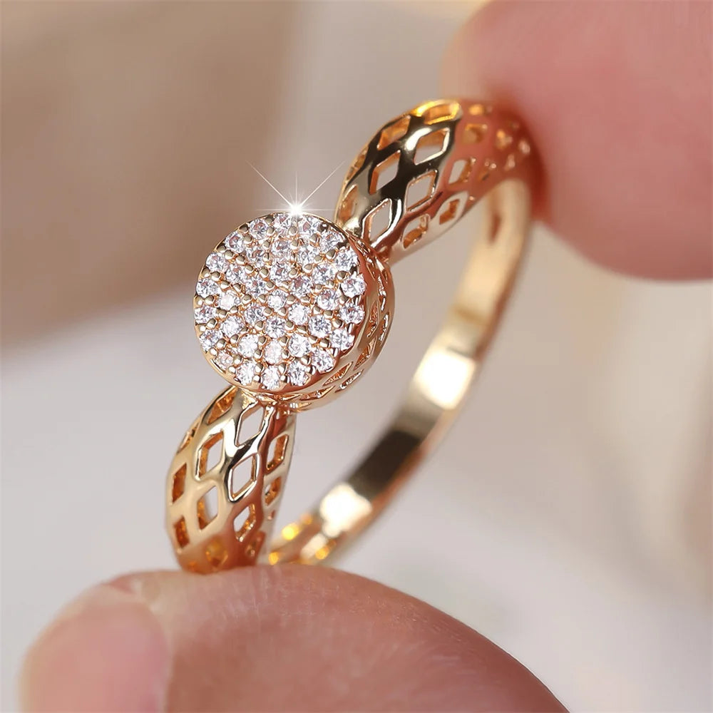 White Zircon Round Stone Hollow Metal Vintage Gold Rings