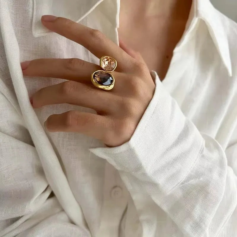 Vintage Brown Crystal Elliptical Luxury Rhinestone Contrasting Geometric Ring