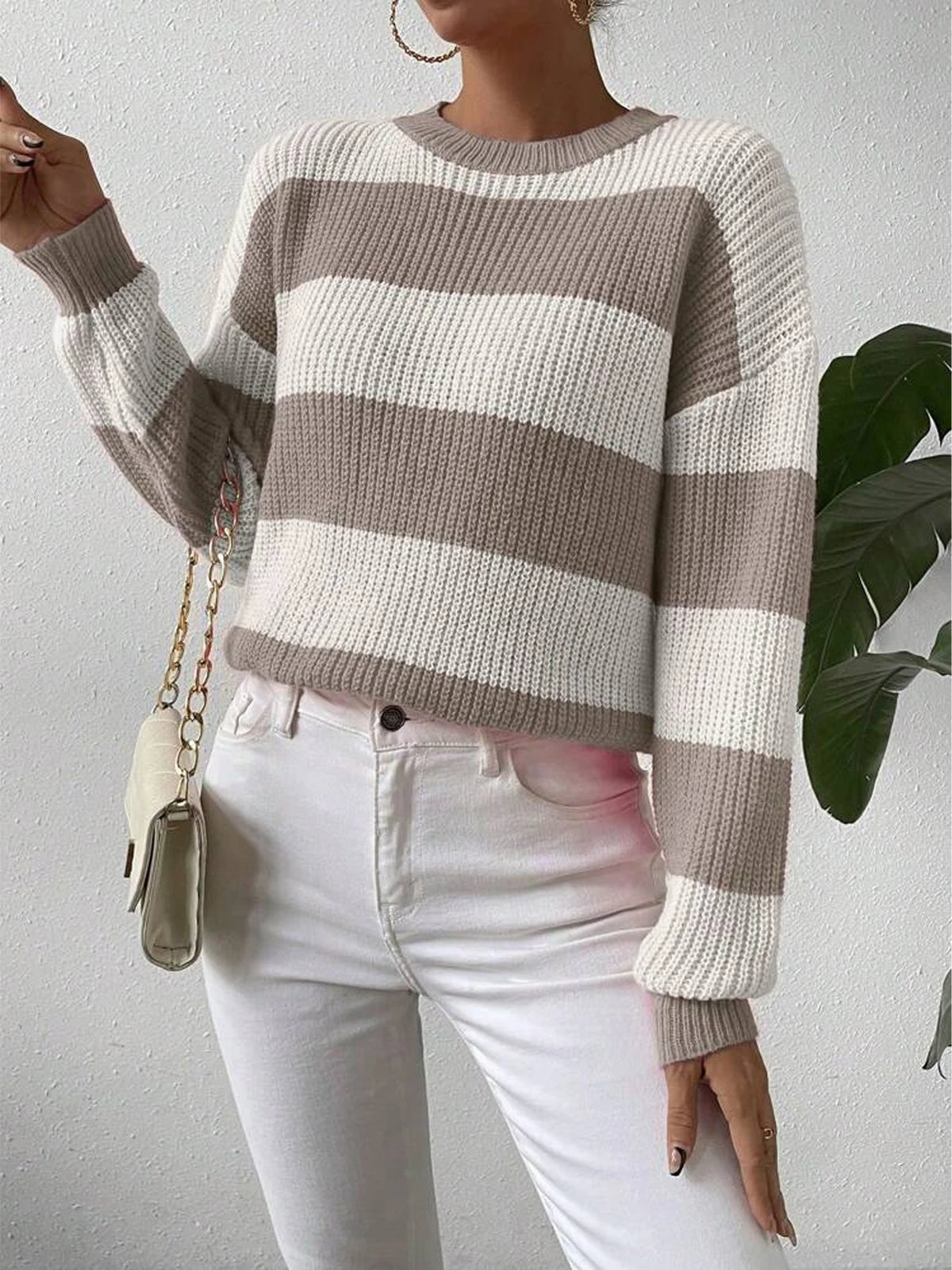 Autumn and Winter Contrasting Striped Round Neck Pullover Knitted Sweater