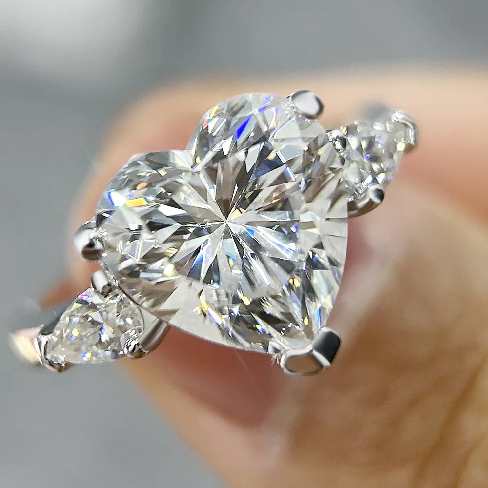 DANA 1-4Carat Heart Shape Moissanite Ring