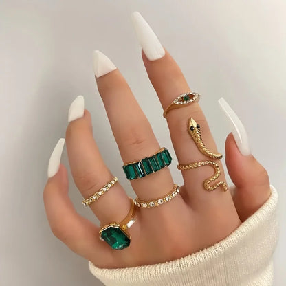 Retro Imitation Gemstone Snake-Shaped Twisted Rings