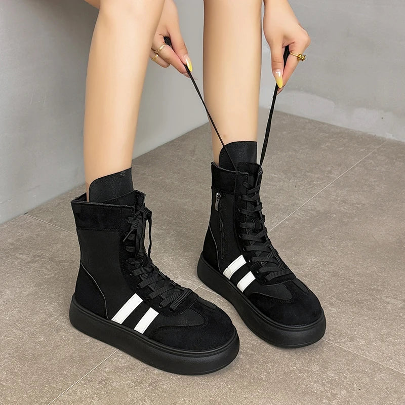 Sports and Leisure High Top Shoes Flat Bottomed Lightweight Boots Sneakers