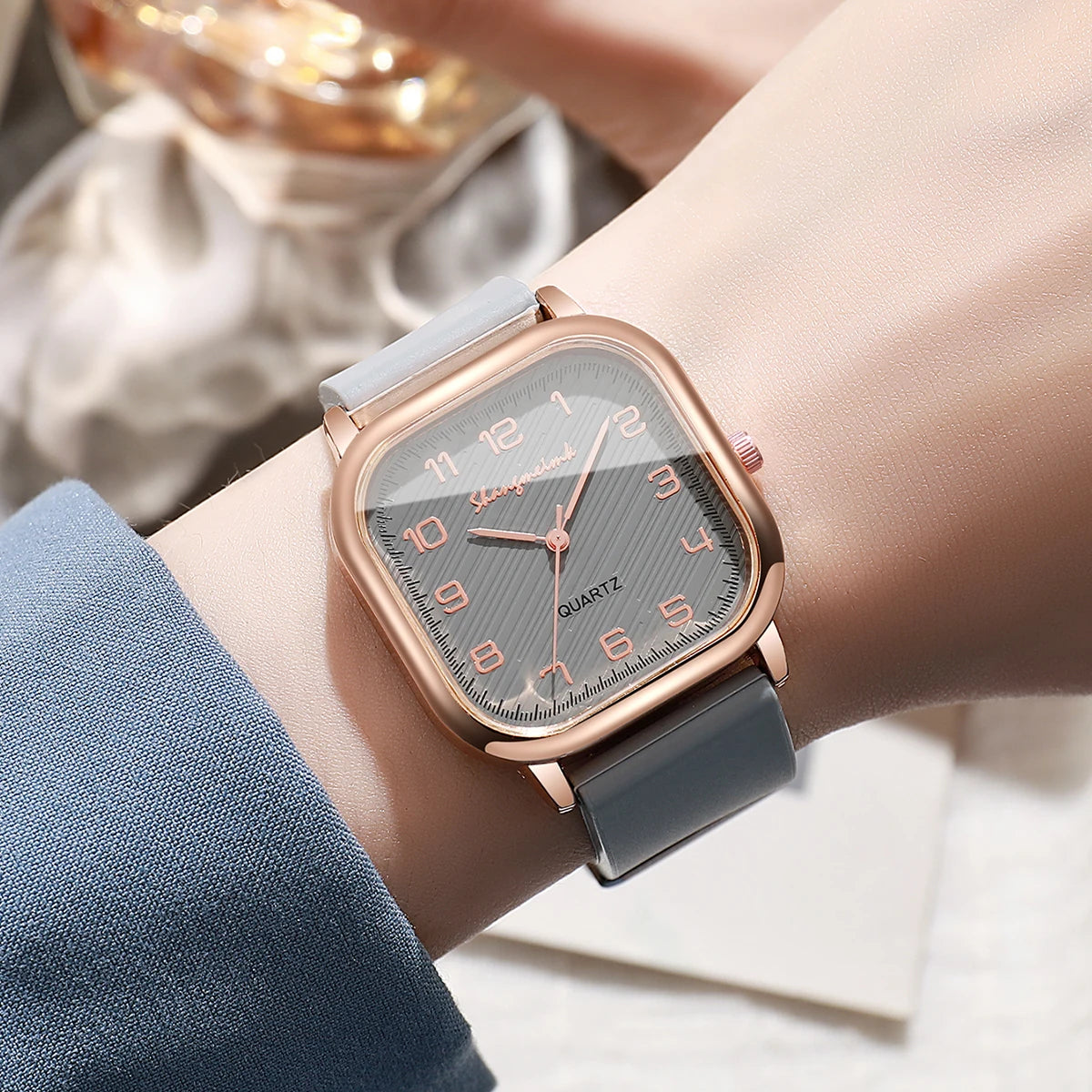 Square Casual Silicone Strap Quartz Watch