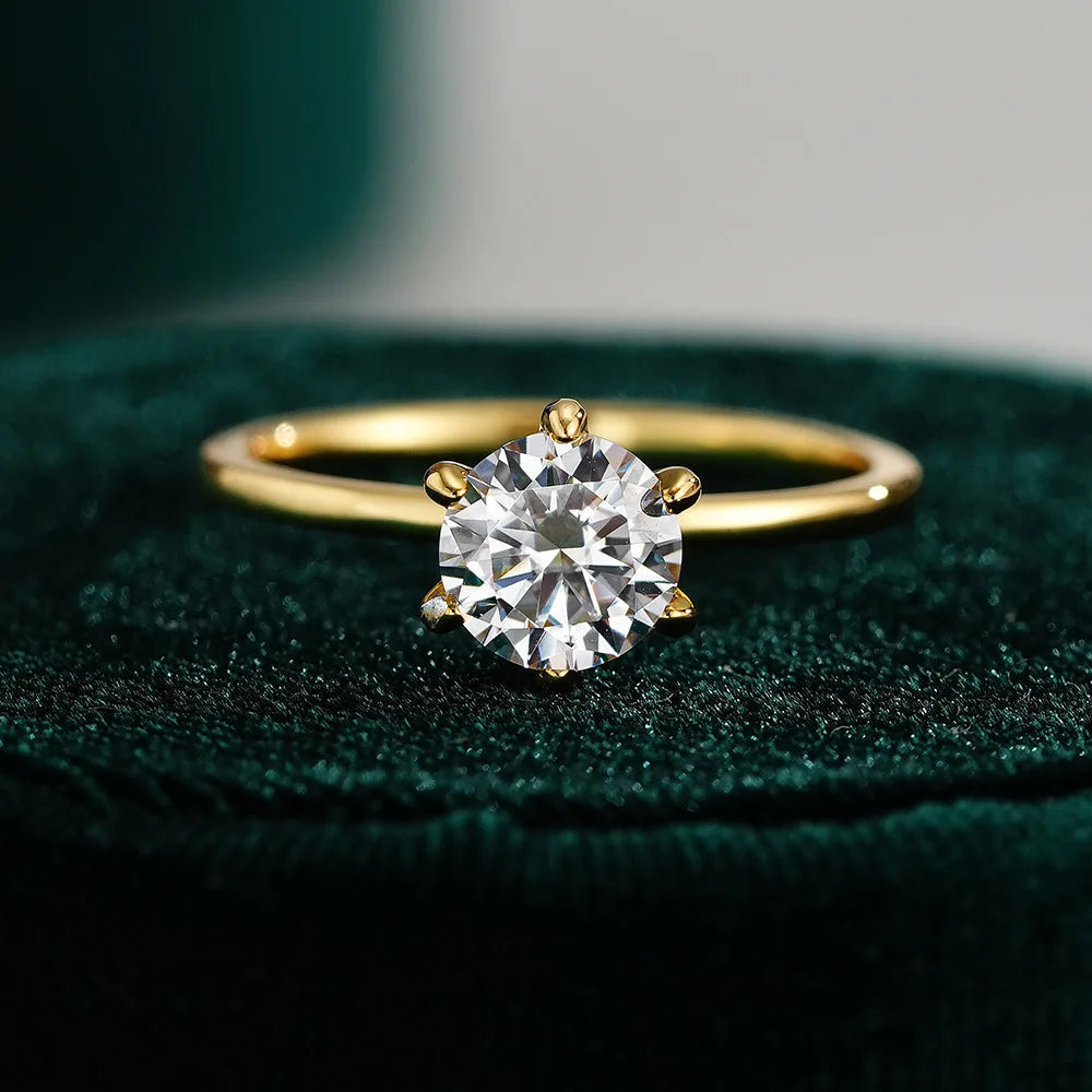 DANA 6.5mm Moissanite 18K Gold Ring