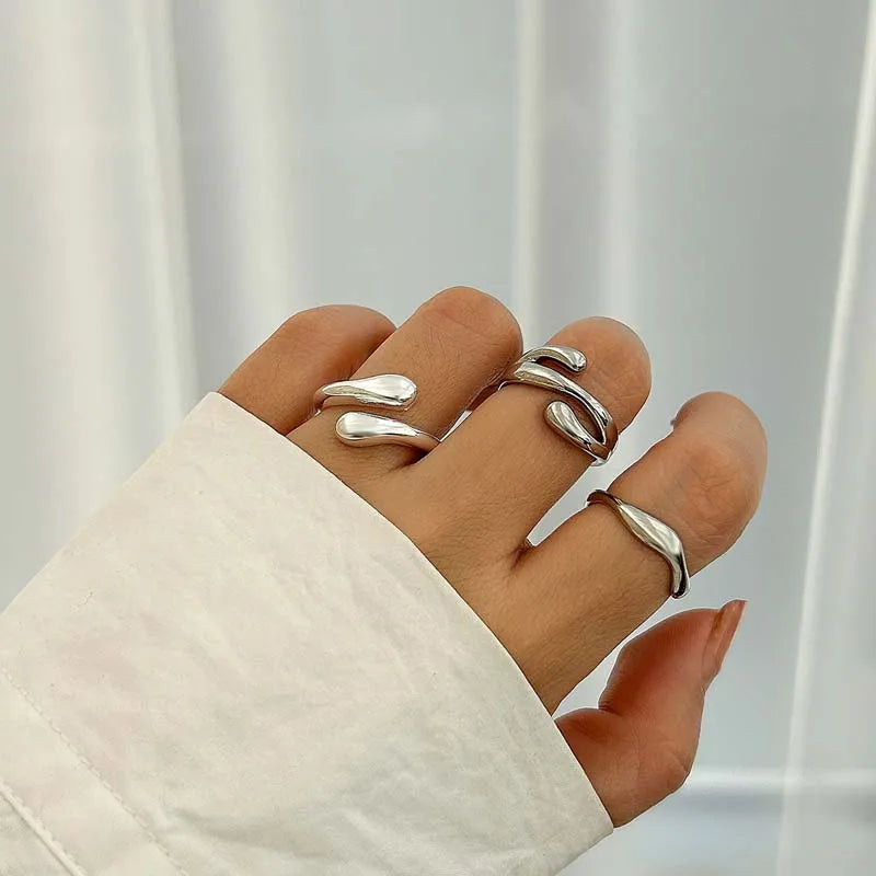 مجموعة من 3 خواتم ذهبية عتيقة على شكل قطرة ماء