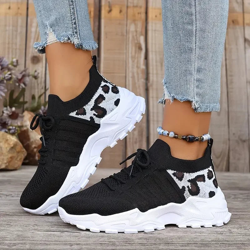 Leopard print lightweight casual sneakers