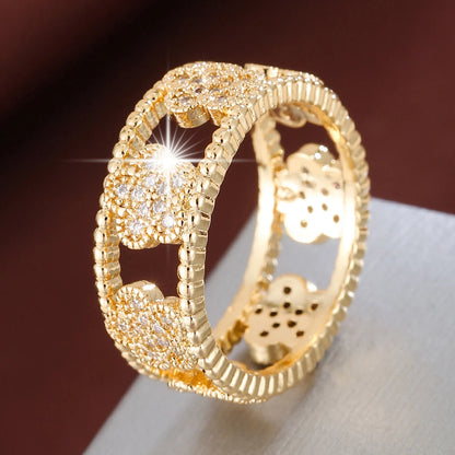 Exquisite Flower With Sparkling Synthetic Zirconia Rings